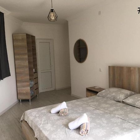 Готель Rezo'S House Кваріаті Екстер'єр фото