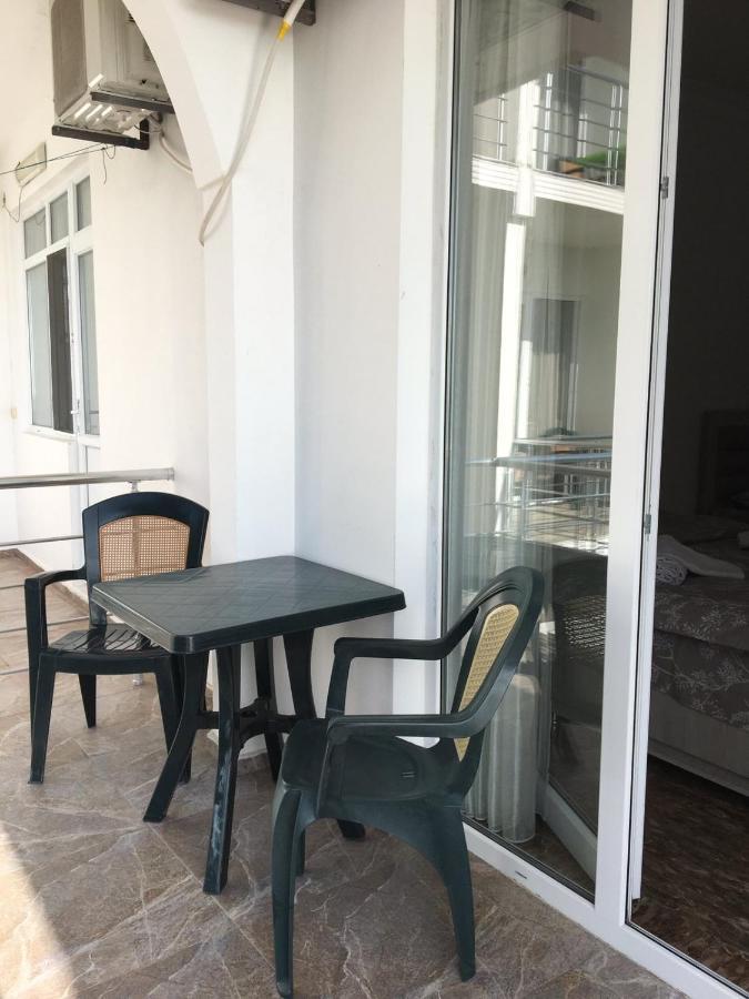 Готель Rezo'S House Кваріаті Екстер'єр фото