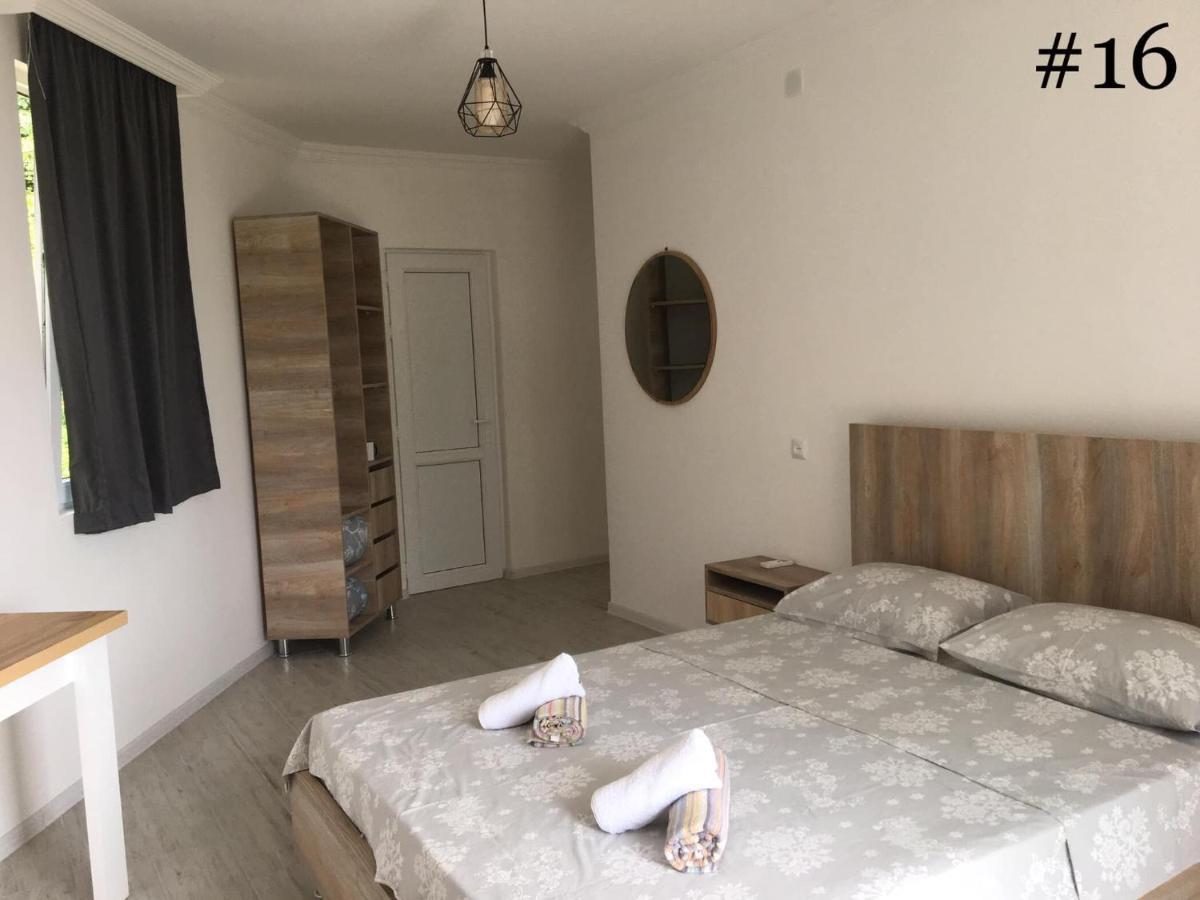 Готель Rezo'S House Кваріаті Екстер'єр фото