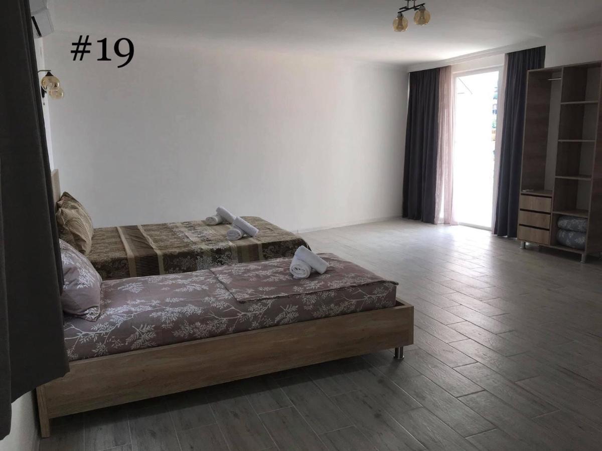 Готель Rezo'S House Кваріаті Екстер'єр фото