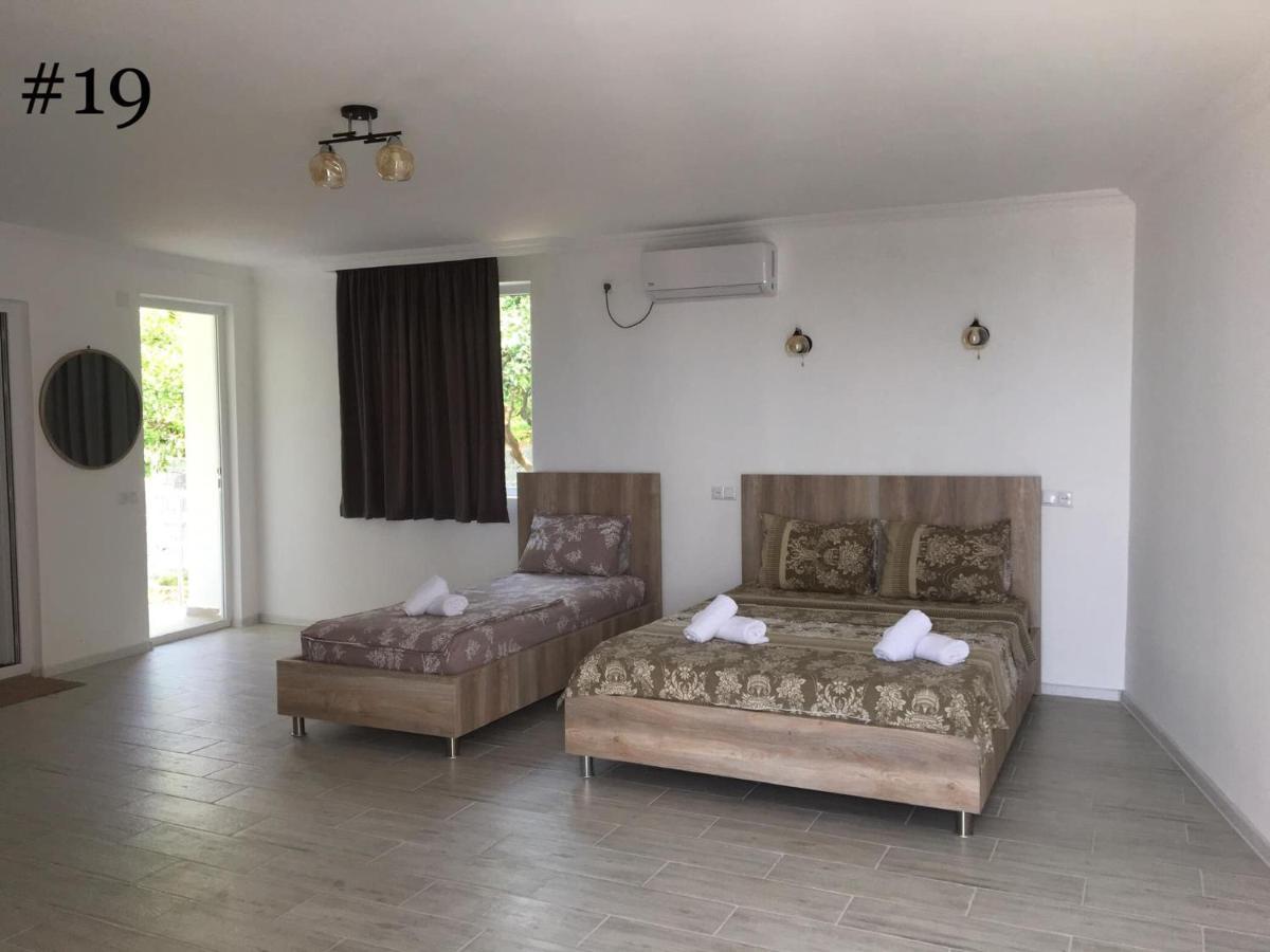 Готель Rezo'S House Кваріаті Екстер'єр фото