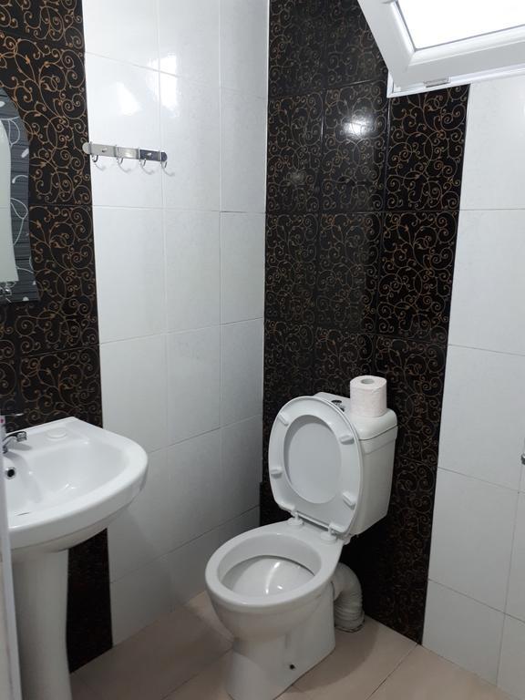 Готель Rezo'S House Кваріаті Екстер'єр фото